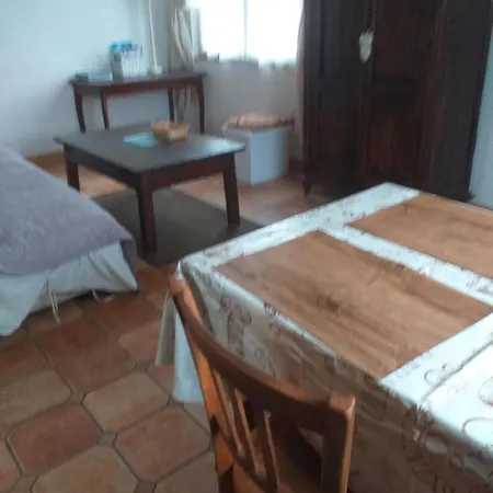 De L'abbaye Muzy (Eure)